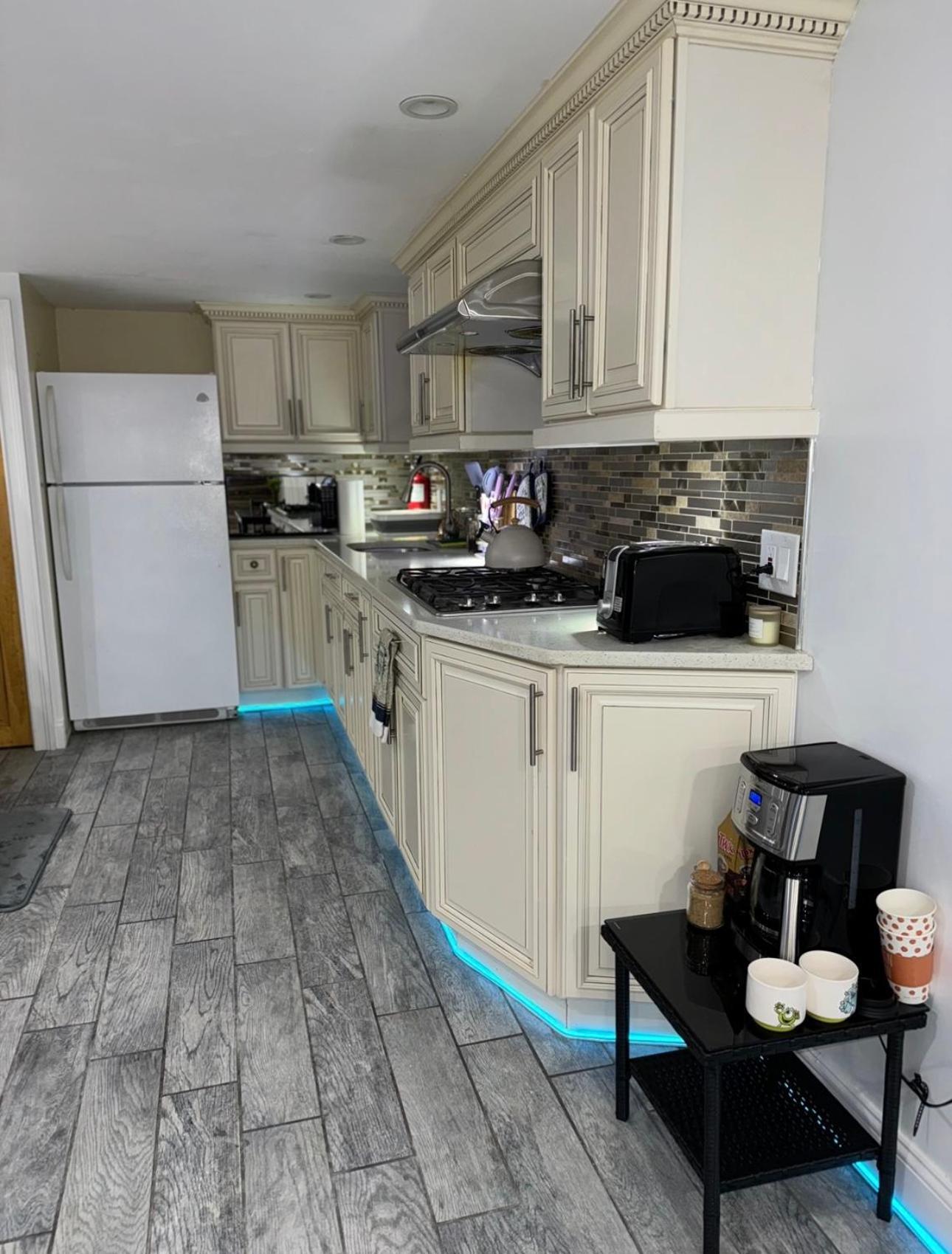 Jfk Private Studio Apartment Нью-Йорк Экстерьер фото