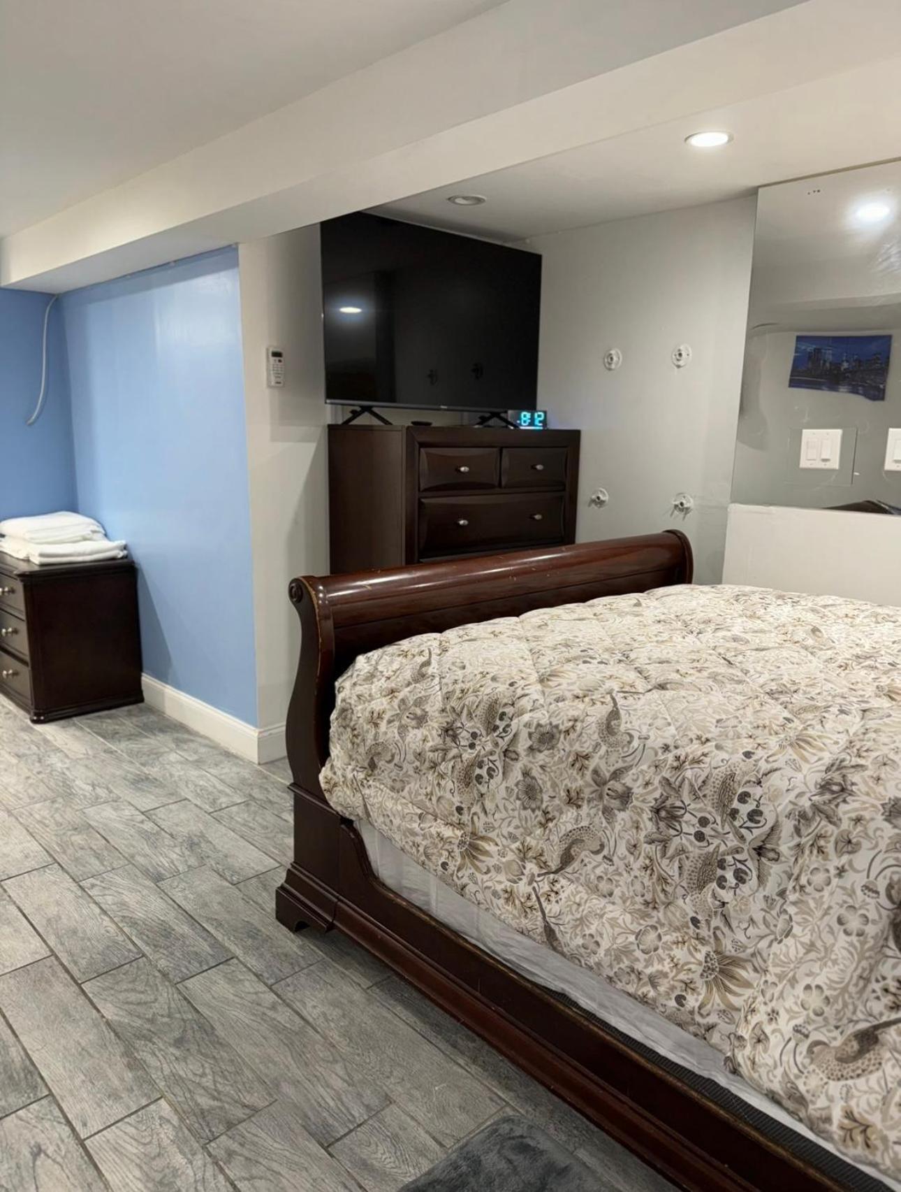 Jfk Private Studio Apartment Нью-Йорк Экстерьер фото