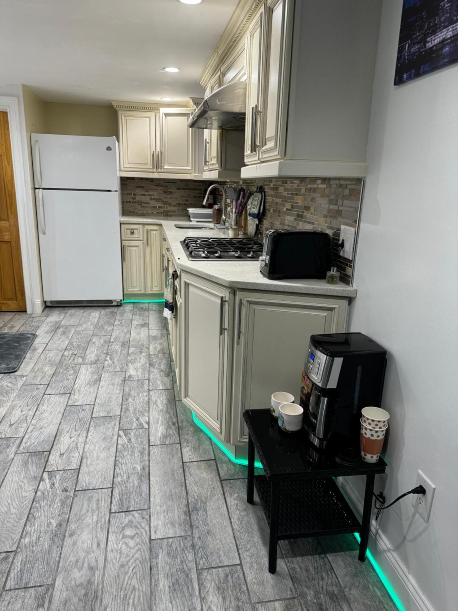 Jfk Private Studio Apartment Нью-Йорк Экстерьер фото